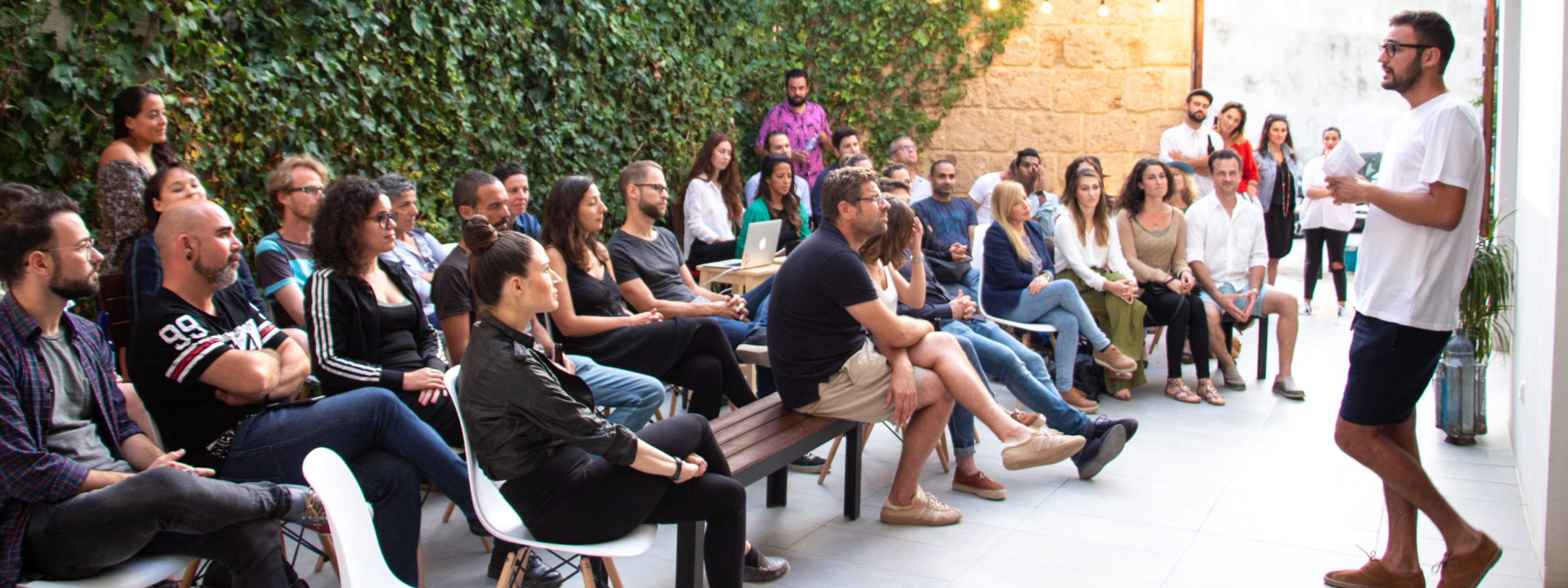 5 Tips to Hire Top Talents For Your Remote Team
